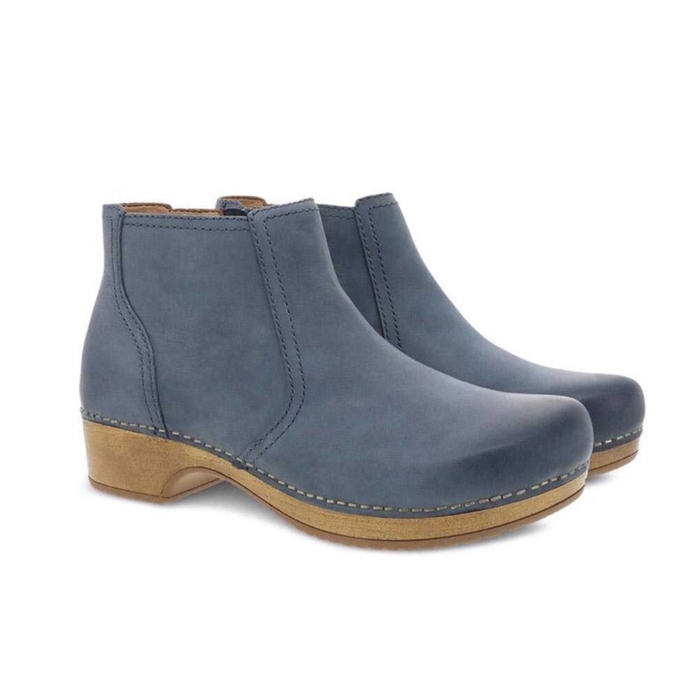 Dansko Barbara boot clog, sz 40, denim color